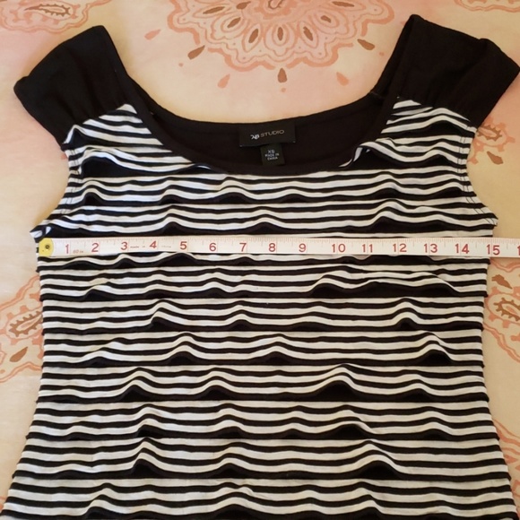 Striped Tee AB Studio Ruffle Top Stripes Black and White Ruffles - Picture 4 of 9